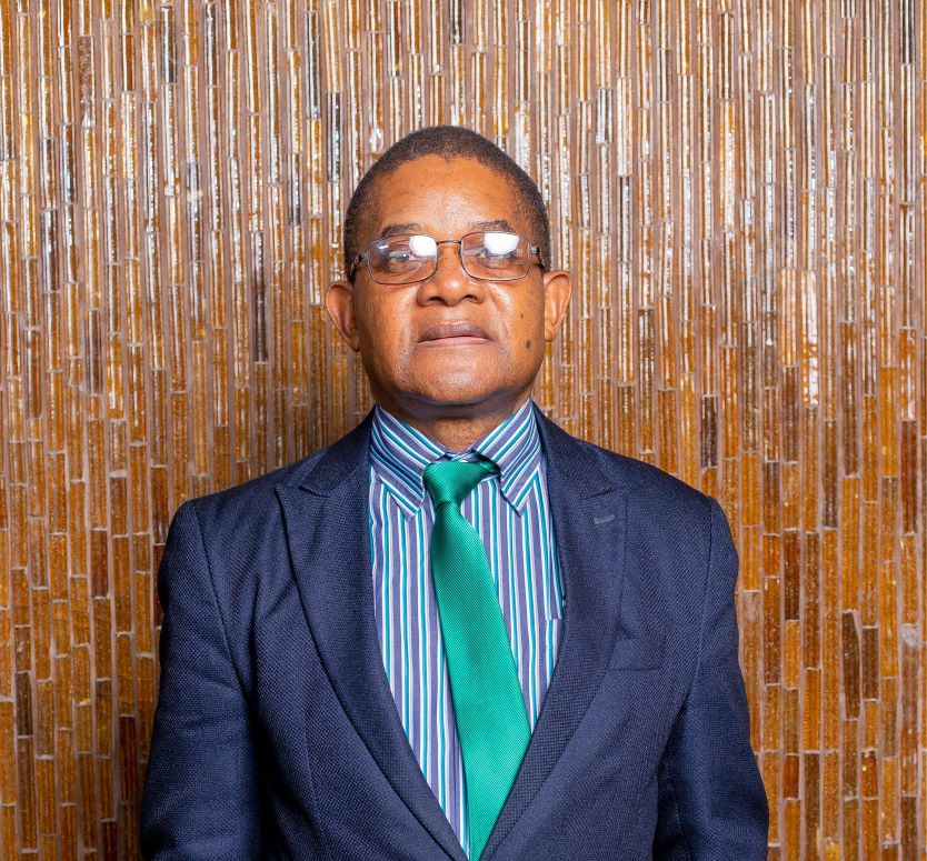 Dr Dumisani Kutywayo